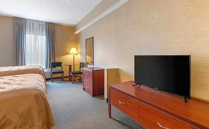 Quality Inn & Suites Benton - Draffenville