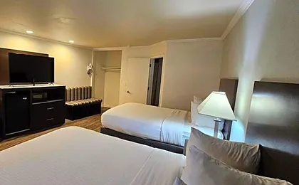 Bay Front Inn - Downtown Santa Cruz