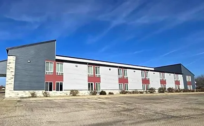 Super 8 by Wyndham O'Fallon MO/St. Louis Area
