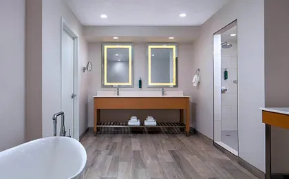 DoubleTree By Hilton Sacramento