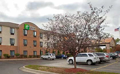 Holiday Inn Express Hotel & Suites Canton By IHG