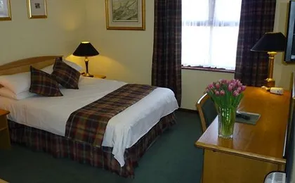 Redwings Lodge