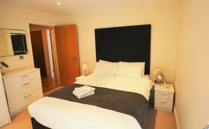 Zen Apartments - City Airport London