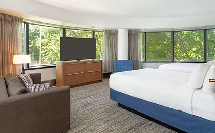 Hilton Fairfax