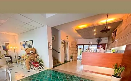 Central Place Hotel