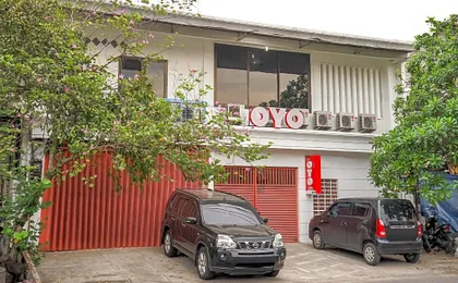 Vaccinated Staff - OYO 658 Alibaba Residence
