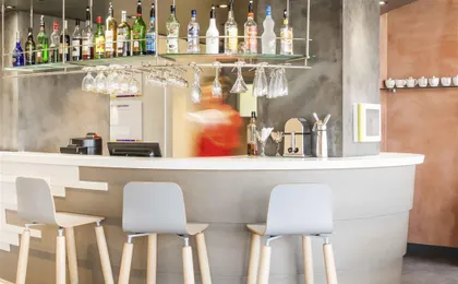Bar Lounge