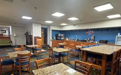 Baymont by Wyndham Mishawaka South Bend Area