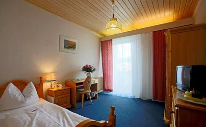 AKTIVHOTEL Weisser Hirsch