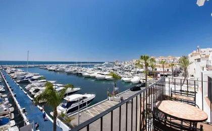 Puerto Banus first line with sea and Marina views