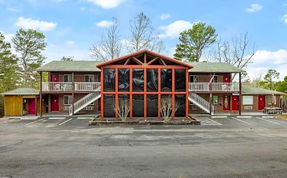 The Lookout Lodge