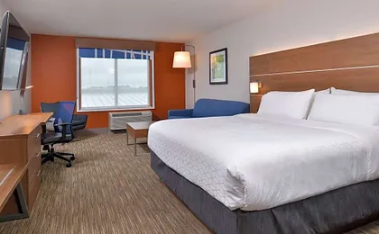 Holiday Inn Express & Suites - Marshalltown By IHG