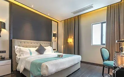 Xana Hotel (Xinghua RT-Mart)