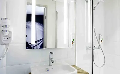 ibis Styles Laval Centre Gare