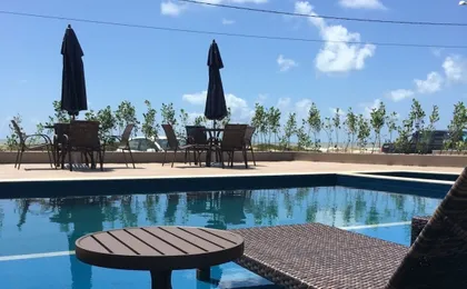 Tropical Mar