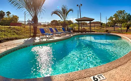 SureStay Hotel by Best Western Zapata