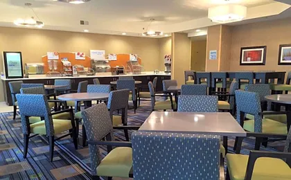 Holiday Inn Express Arlington Heights By IHG