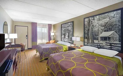 Super 8 by Wyndham Knoxville North/Powell