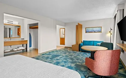 Hampton Inn & Suites Detroit-Canton