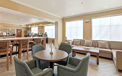 Best Western Plus Hannaford Inn & Suites