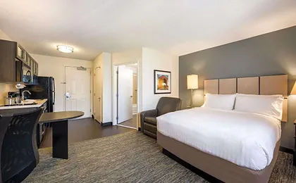 Sonesta Simply Suites Boston Braintree