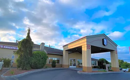 Knights Inn and Suites Dublin
