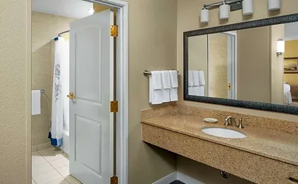 Courtyard by Marriott Charleston Mt. Pleasant