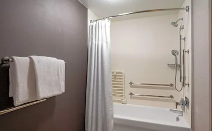 Courtyard by Marriott Columbus Airport