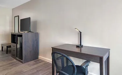 HOM Hotel Gainesville, SureStay Collection by Best Western