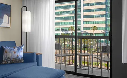 Courtyard by Marriott San Diego Central