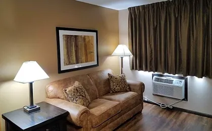 Americas Best Value Inn & Suites Bismarck