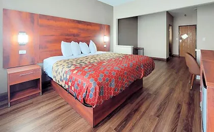 Econo Lodge Fargo - West Acres