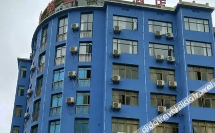 New Shangri-La Hotel