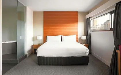 The Old Woolstore Apartment Hotel