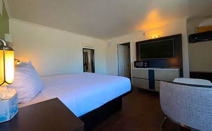 Fisherman's Cove Inn