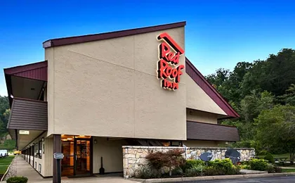 Red Roof Inn Charleston West - Hurricane, WV