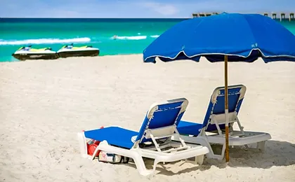 Palm & Tide Beachfront Hotel