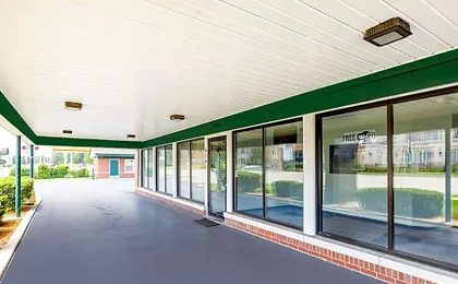 Manor Motel By OYO Near Oak Brook Chicago Westchester