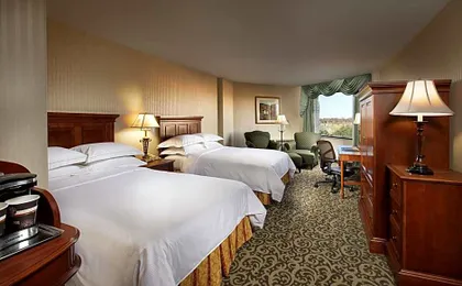 DoubleTree by Hilton Lisle Naperville