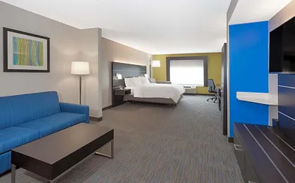 Holiday Inn Express & Suites Culpeper By IHG
