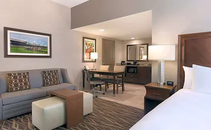 Embassy Suites By Hilton Saratoga Springs