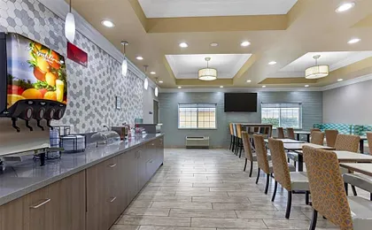 Best Western Plus Wasco Inn & Suites