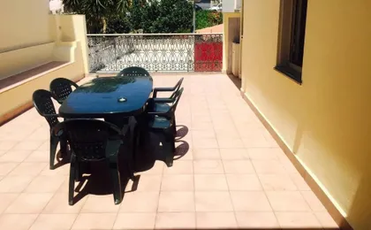 Casa F. I.