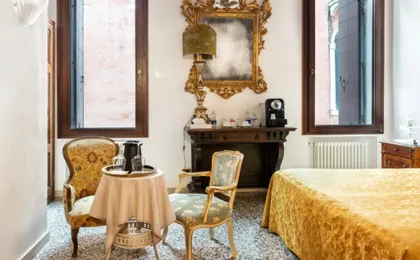 Luxury Venetian Rooms