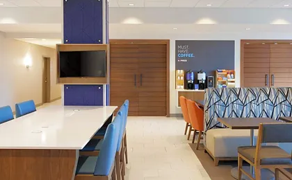 Holiday Inn Express Hotel & Suites Terre Haute By IHG