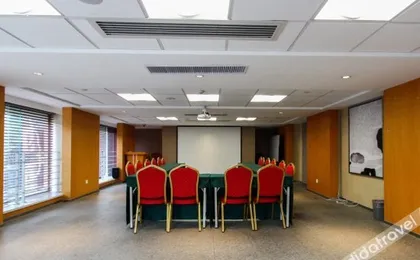 Rezen Select Hotel (Guangzhou Pazhou Exhibition Center Financial City)