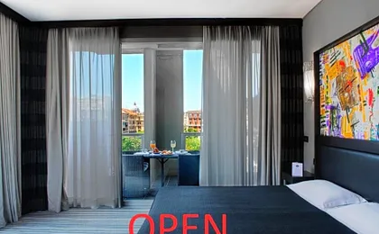 Twentyone Hotel