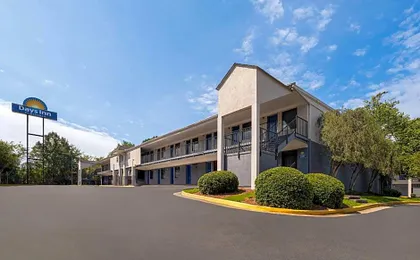 Days Inn by Wyndham College Park Airport Best Road