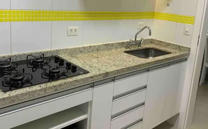 Lindo Apto Guarujá 50m da Praia das Pitangueiras