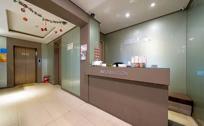 Hotel M story